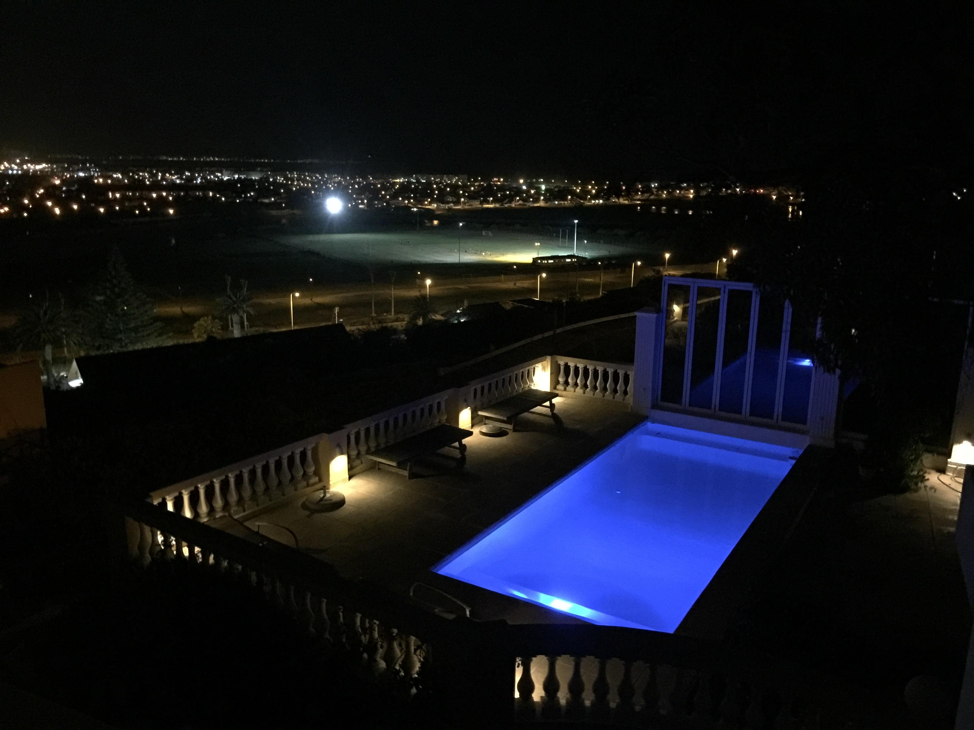 Hotel Colona Castle Lakeside Zewnętrze zdjęcie